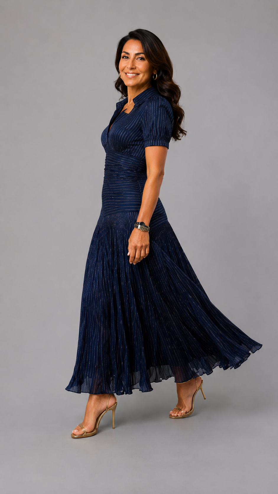 Adriana | Vestido midi de satén con rayas retro