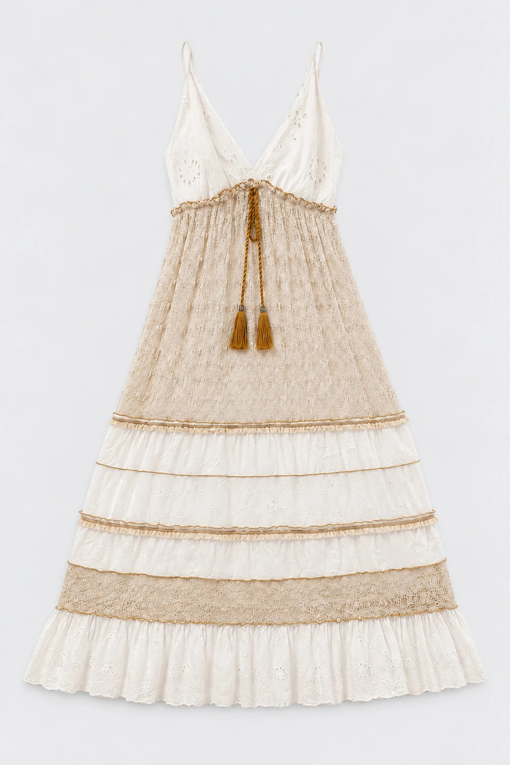 Sant Joan vestido de encaje sobre fondo gris claro