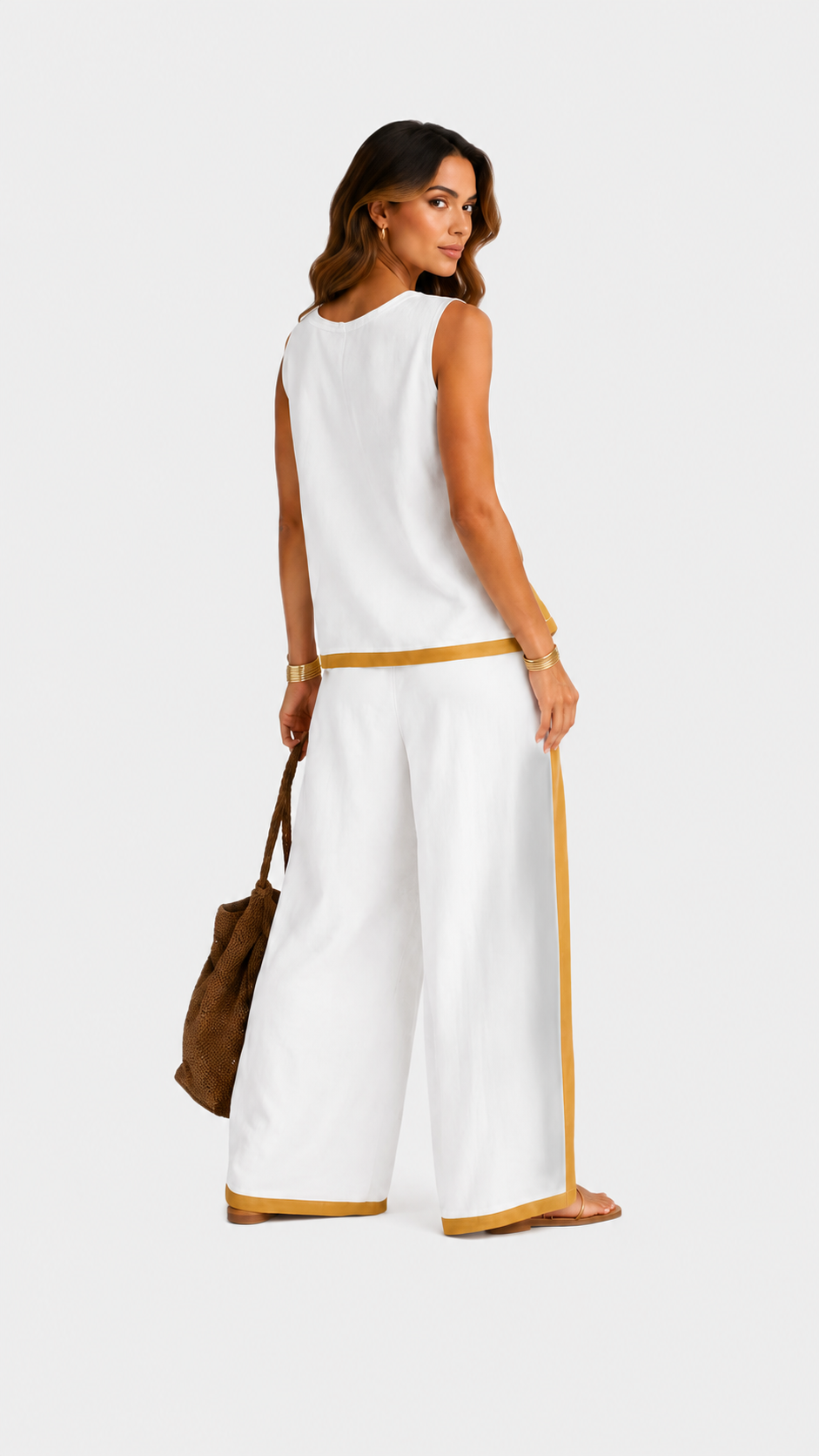 Leila | Conjunto elegante de dos piezas — Blanco — fondo gris claro