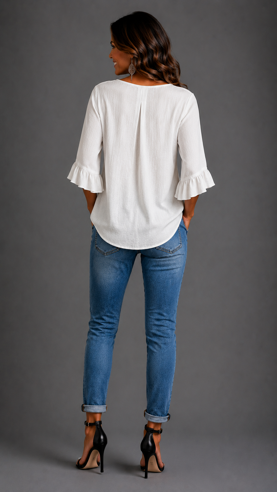 Blusa Sophia de algodón y lino con botones efecto madera y volantes