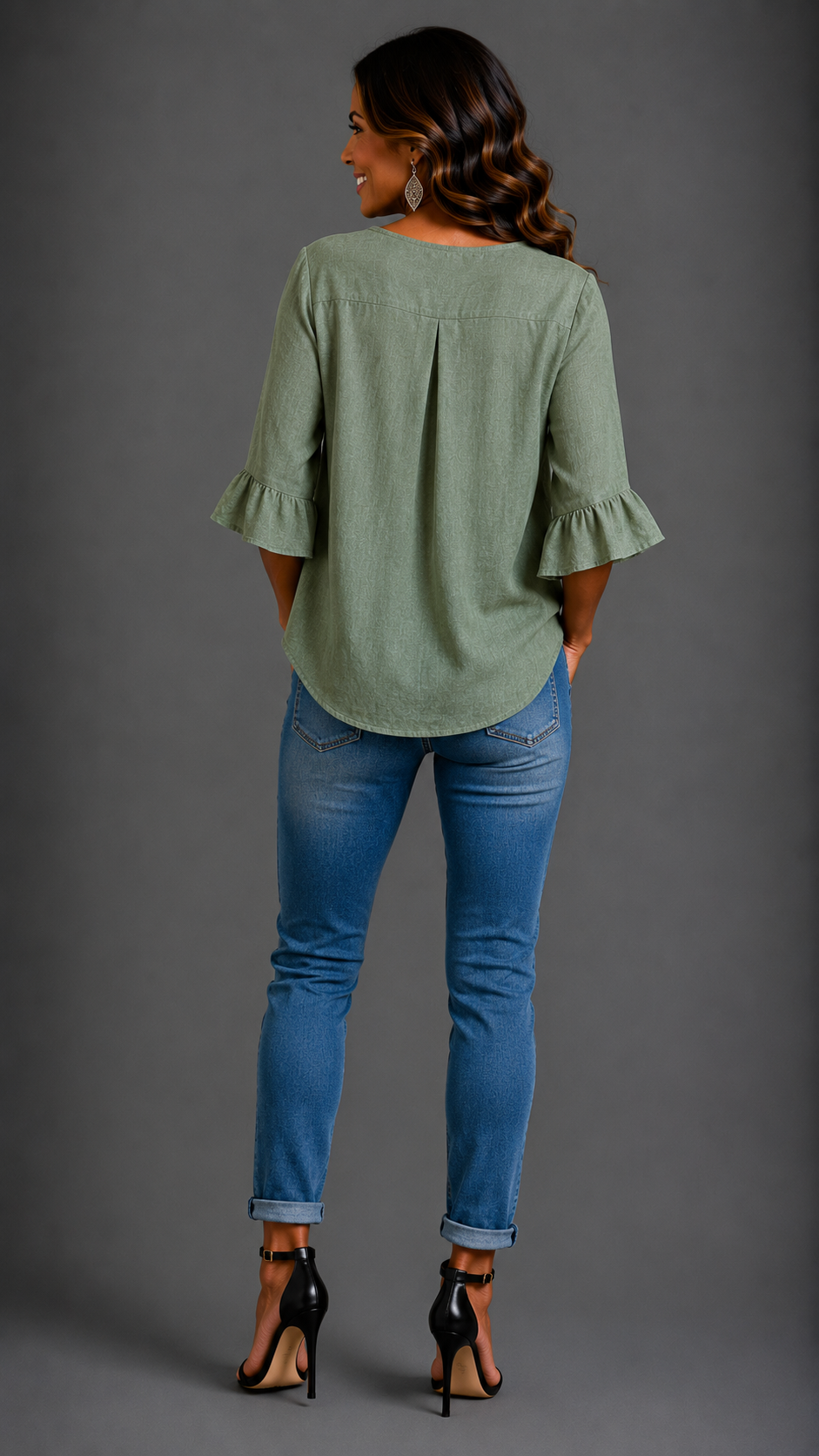 Blusa Sophia de algodón y lino con botones efecto madera y volantes