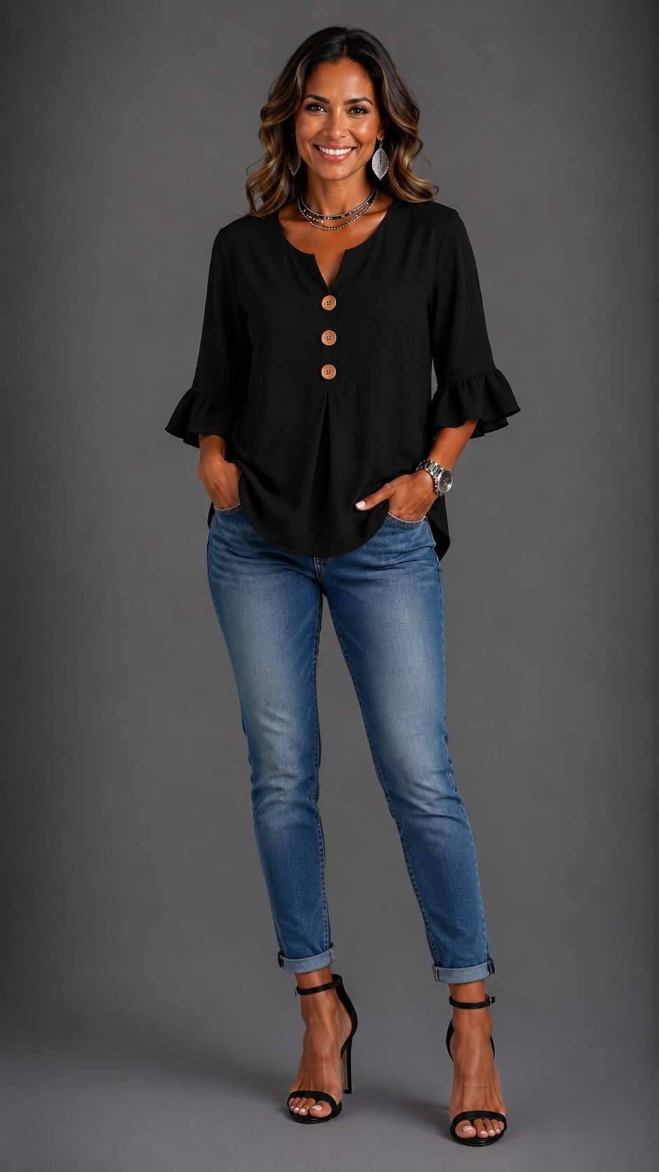 Blusa Sophia de algodón y lino con botones efecto madera y volantes