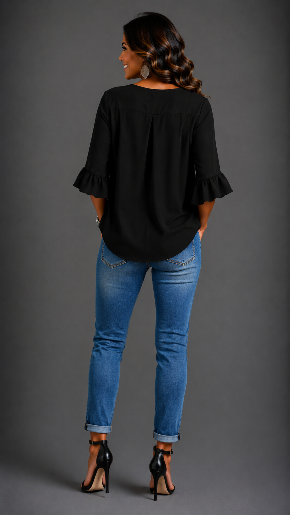 Blusa Sophia de algodón y lino con botones efecto madera y volantes