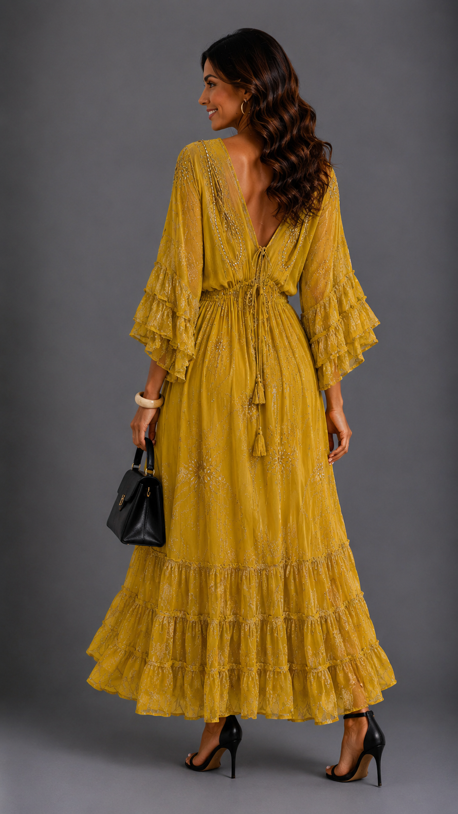 Benirrás | Vestido largo con pedrería y mangas kimono · Vista 2