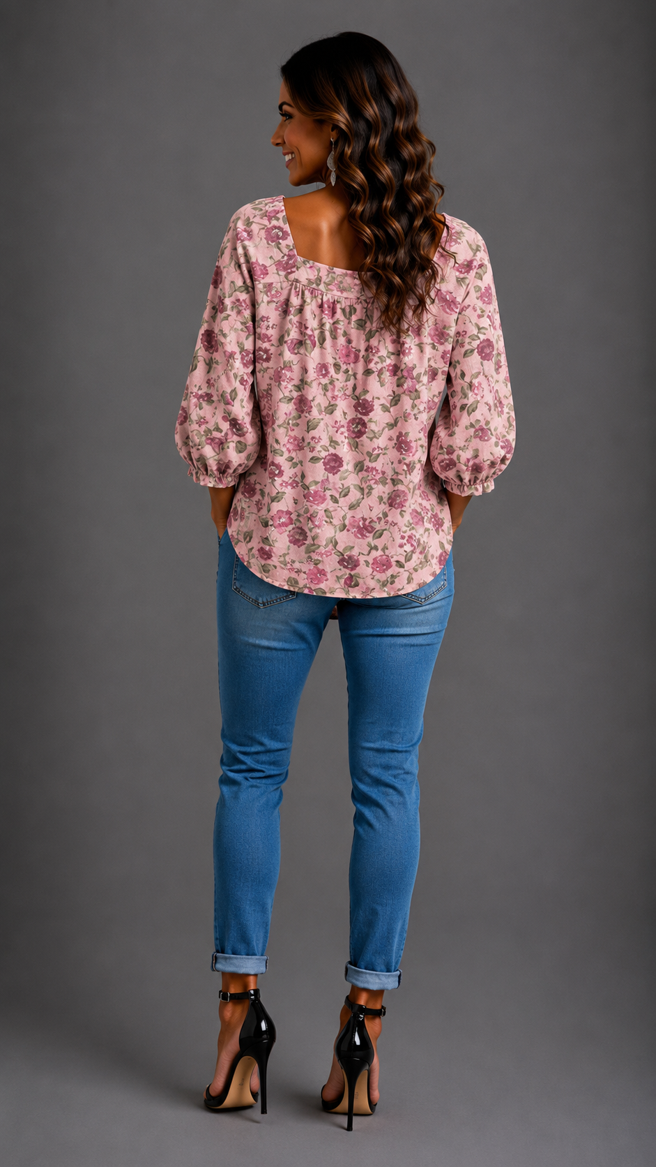 Blusa Amelia de escote cuadrado y manga larga