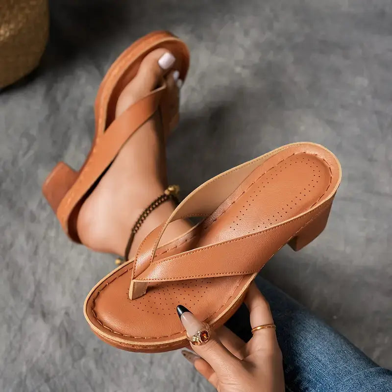 Céleste | Sandalias elegantes de tacón discreto