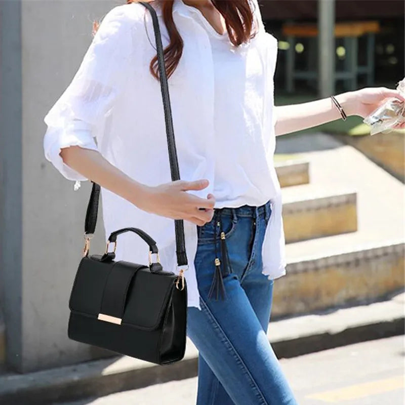 Bolso de hombro de estilo retro y acabado PU · Vista 2