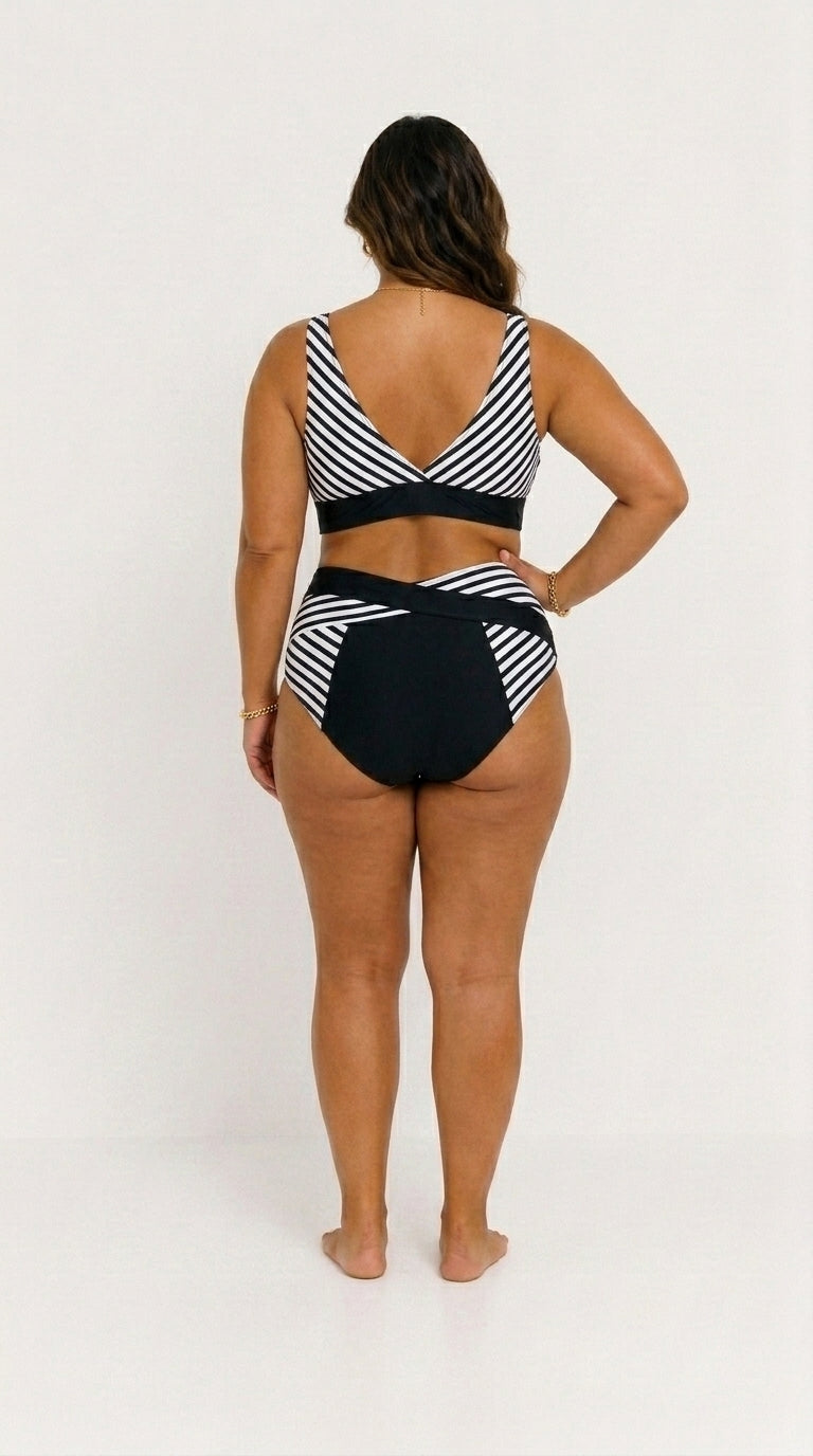 Bikini cruzado de rayas con braguita de talle alto