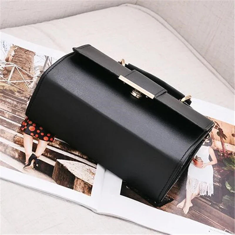 Bolso de hombro de estilo retro y acabado PU · Vista 4