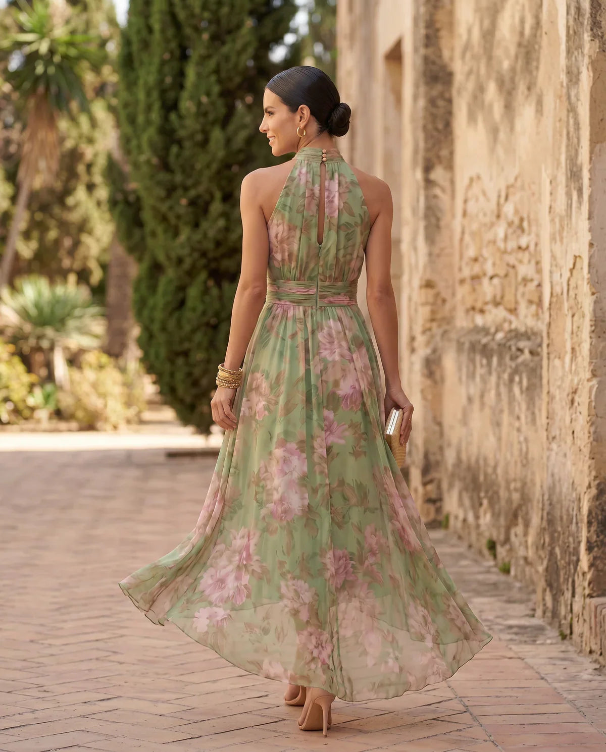 Olivia | Vestido floral de cuello halter · Vista 2