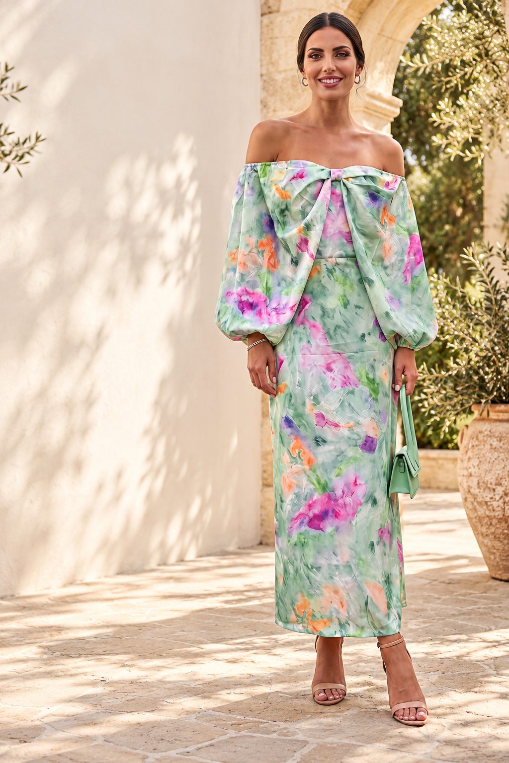 Lindaraja | Vestido largo floral con hombros descubiertos · Fotografía editorial ALMA LIORA, imagen editada